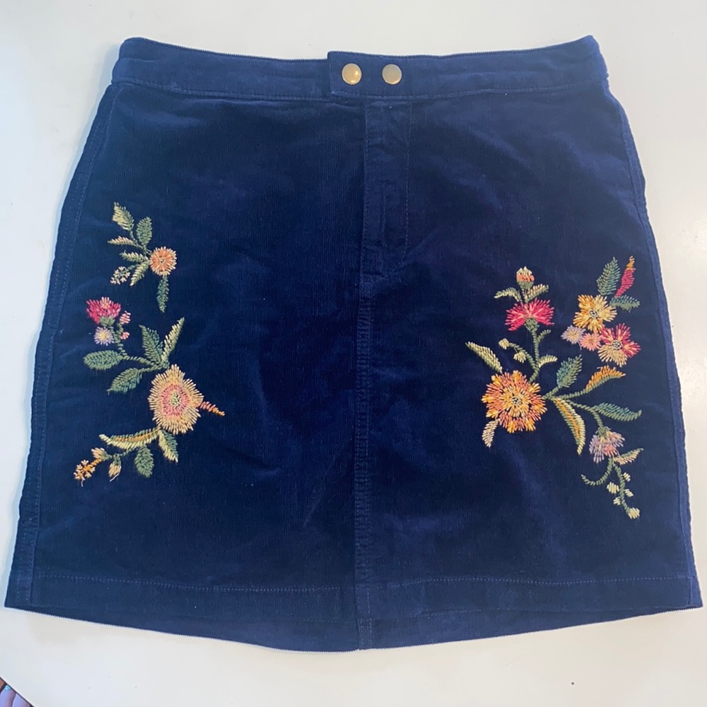Size 2 corduroy floral skirt